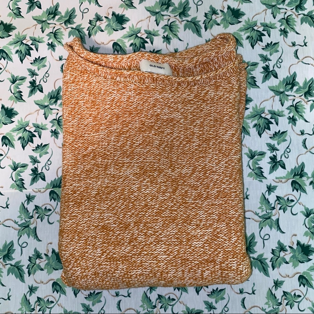 OLD NAVY SWEATER